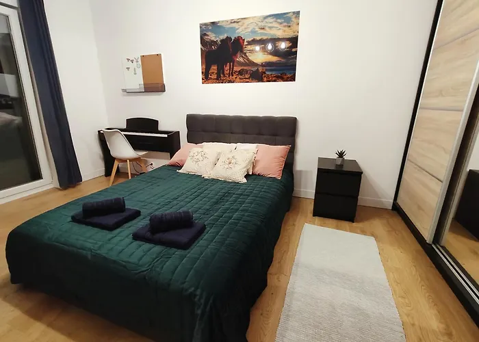 Aura Grand Όλστυν