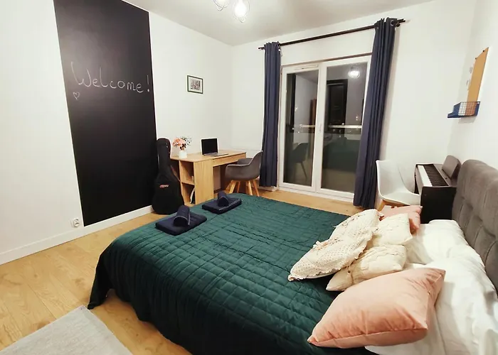 Aura Grand Όλστυν